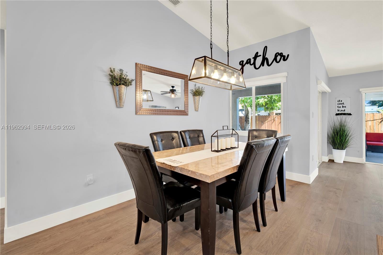 BIRD LAKES SOUTH SEC 3 - Residential