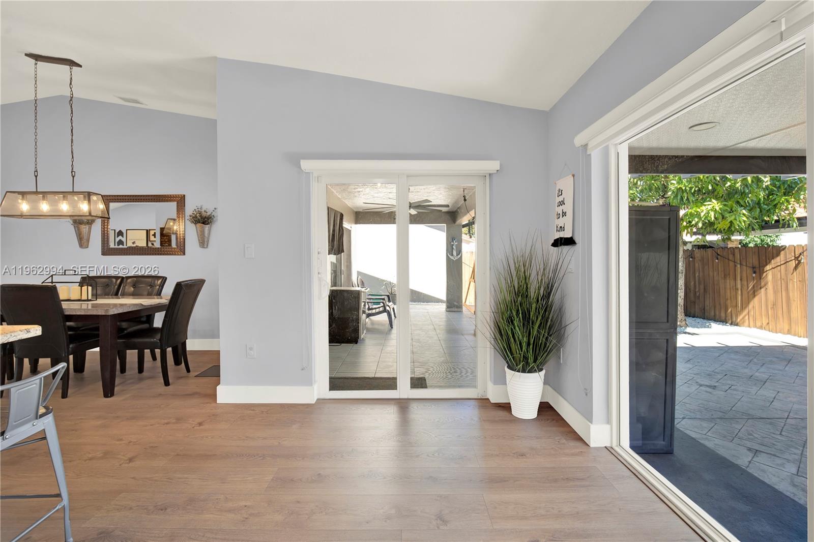 BIRD LAKES SOUTH SEC 3 - Residential