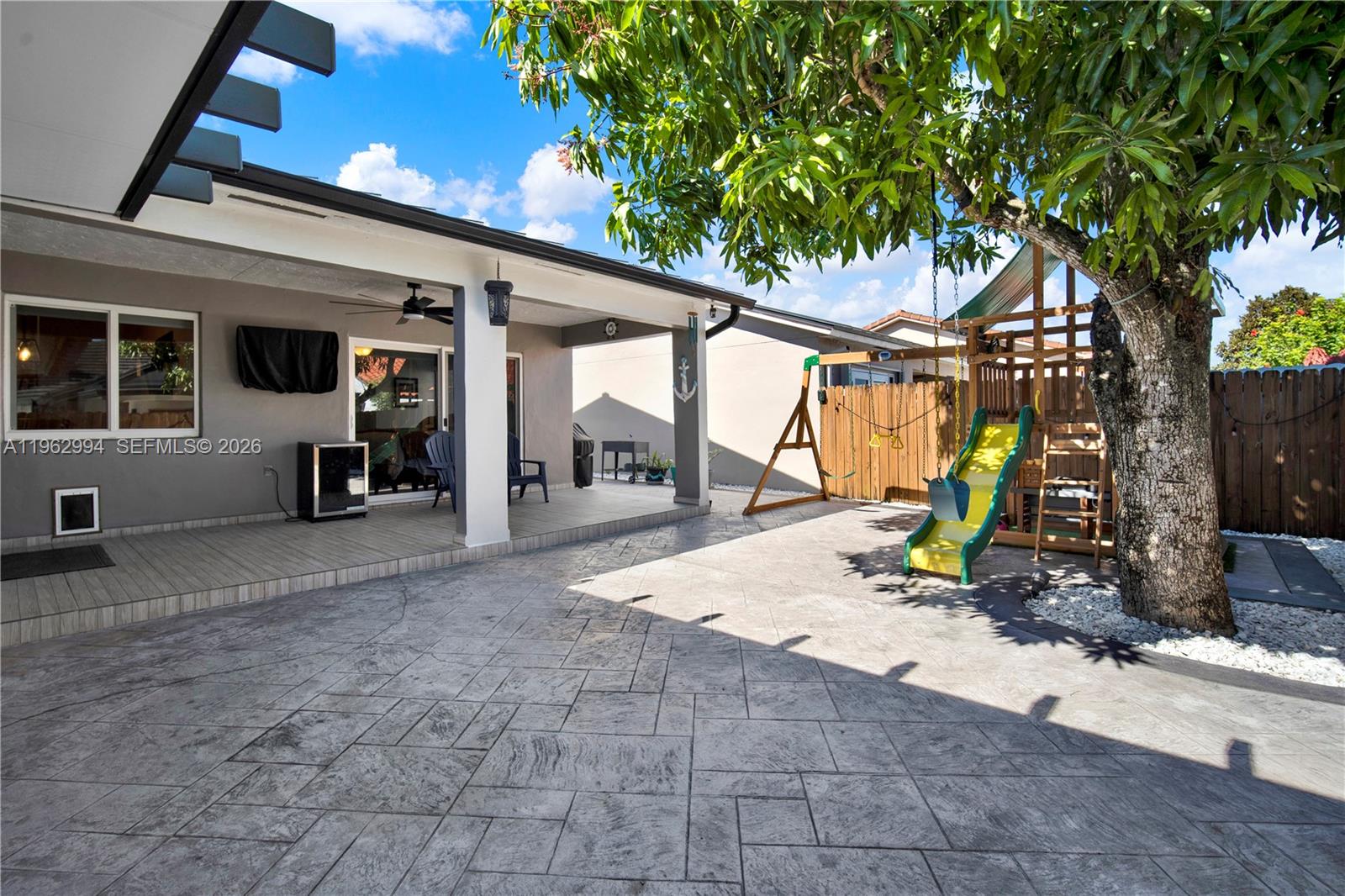 BIRD LAKES SOUTH SEC 3 - Residential