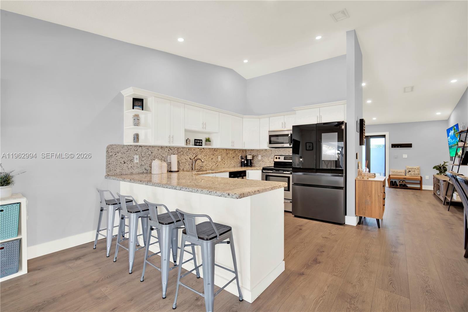 BIRD LAKES SOUTH SEC 3 - Residential