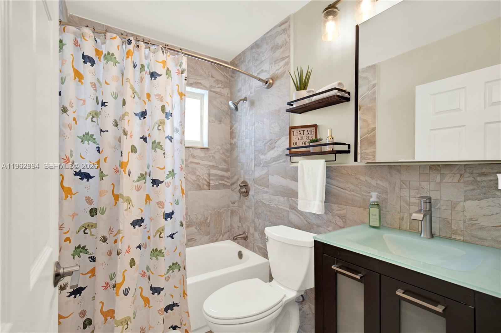 BIRD LAKES SOUTH SEC 3 - Residential