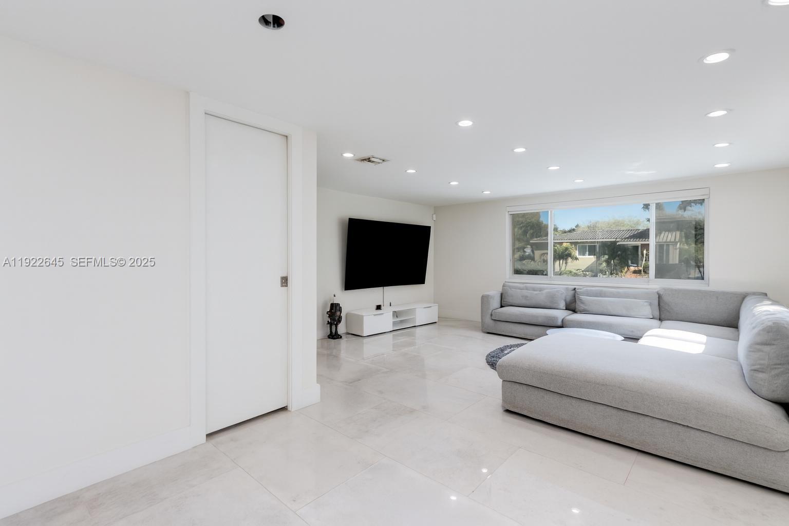 BREEZESWEPT ESTATES - Residential