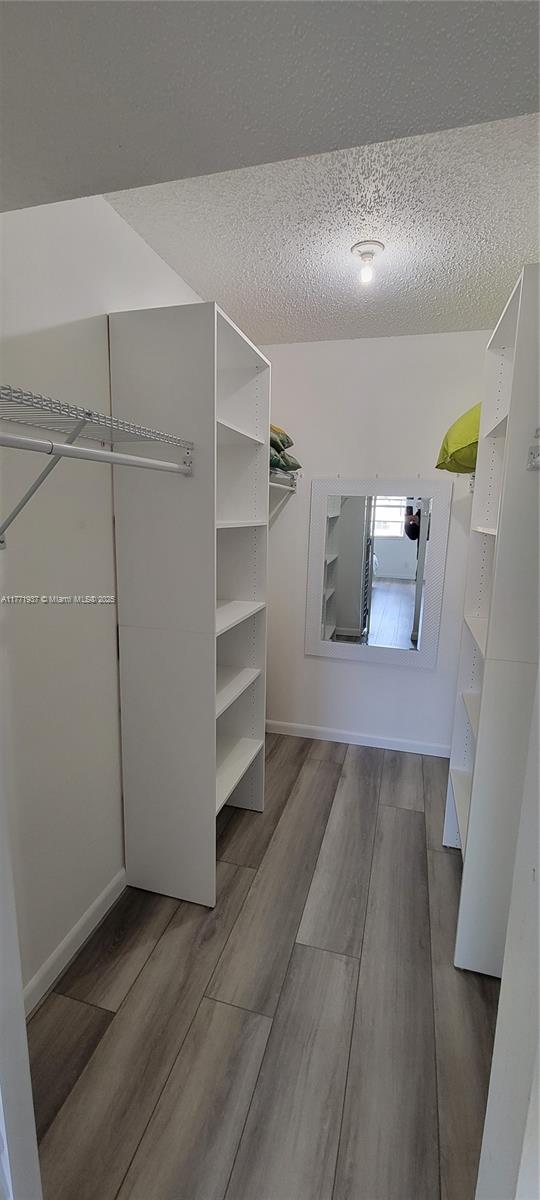 GOLDEN LAKES VILLAGE COND - Residential Lease
