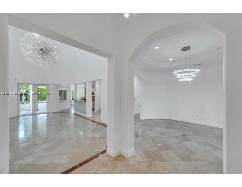 Pinecrest Oaks - Residential