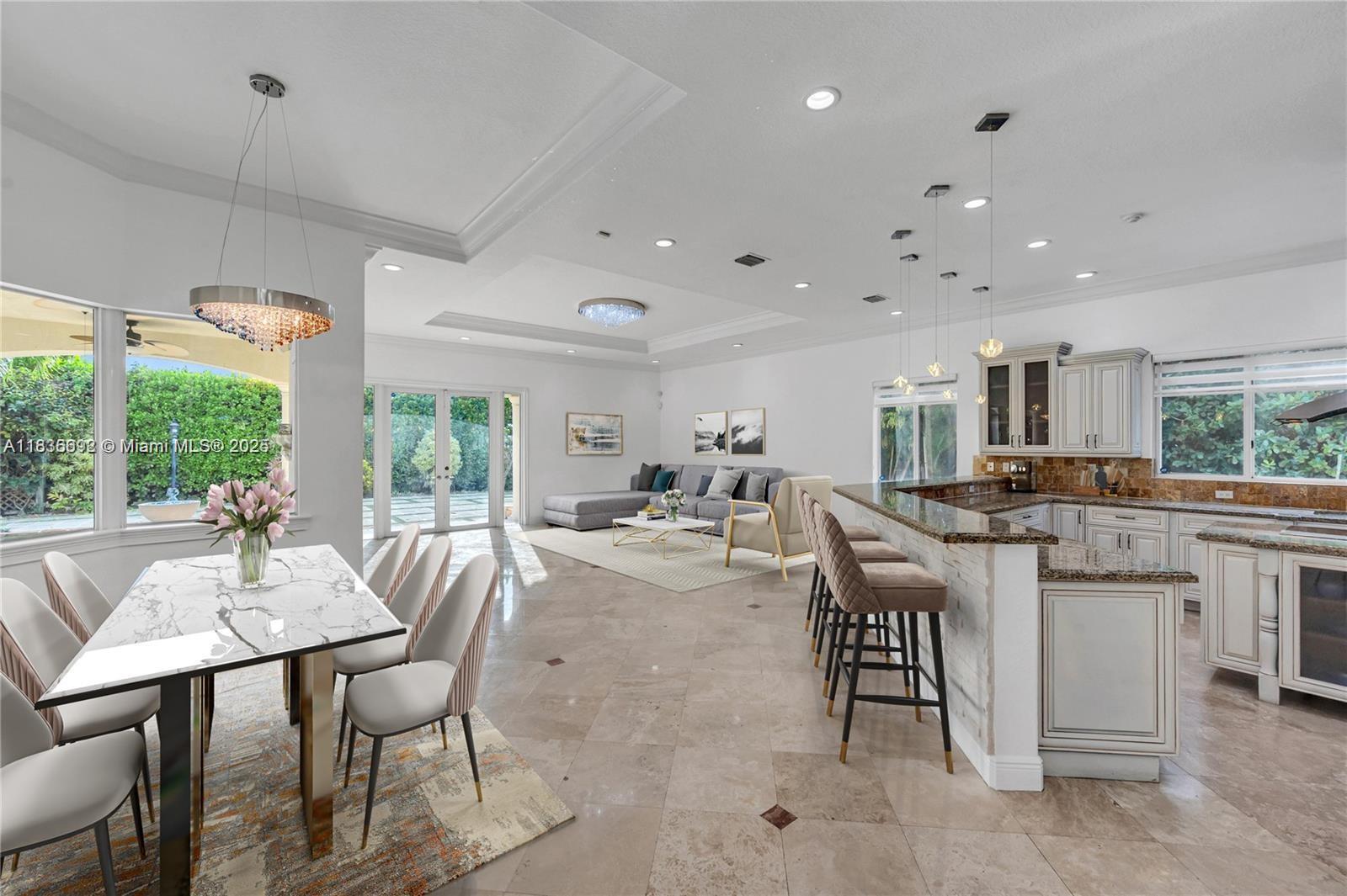 Pinecrest Oaks - Residential