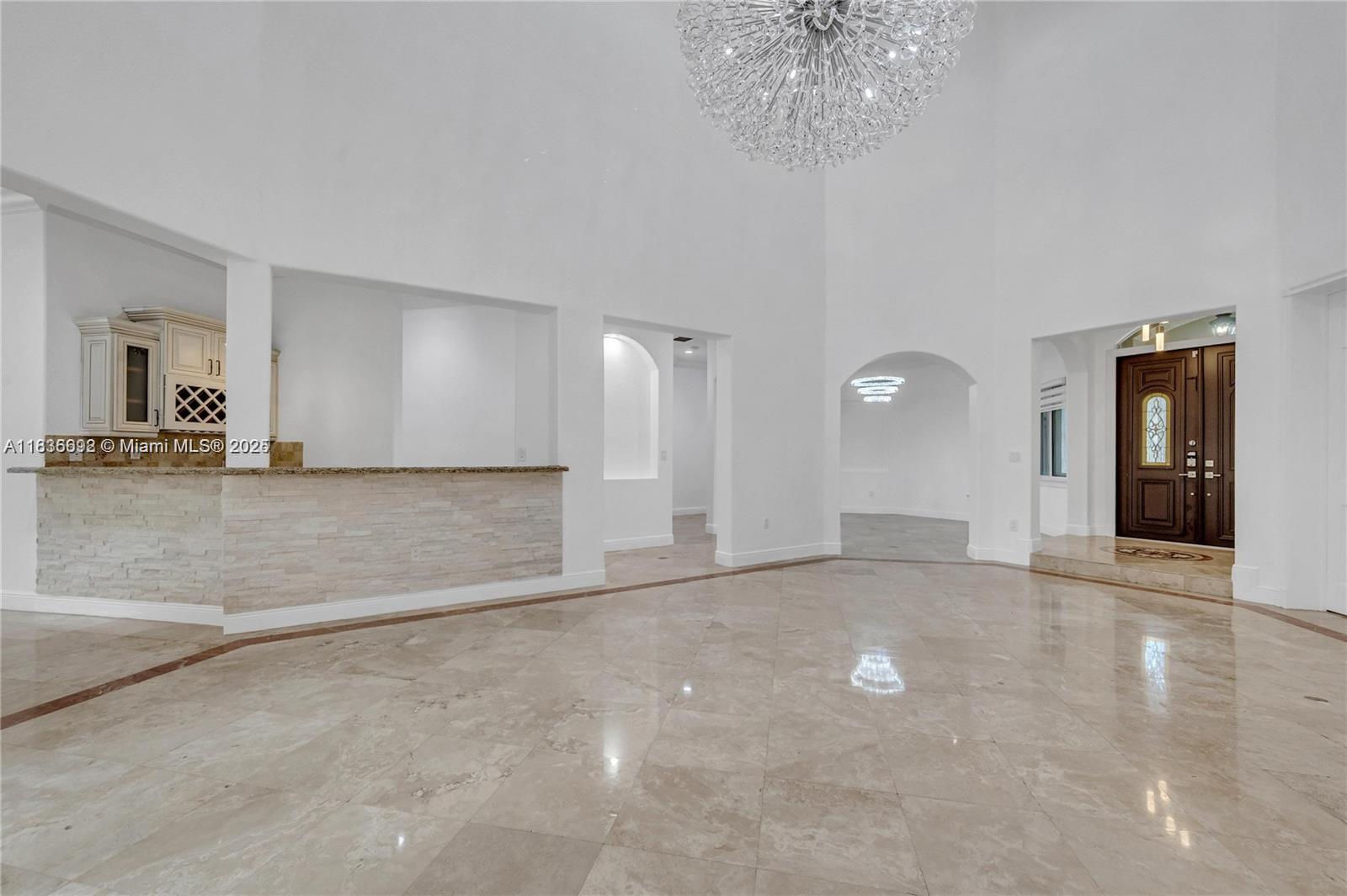 Pinecrest Oaks - Residential