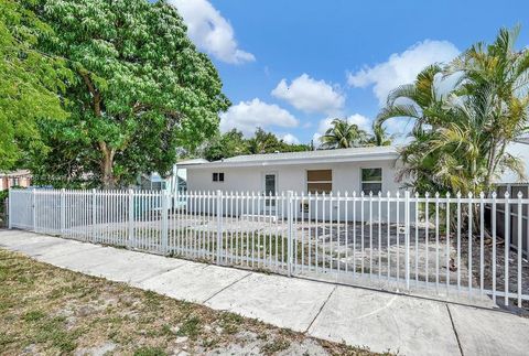 Single Family Residence in Miami FL 2150 96th Ter Ter.jpg