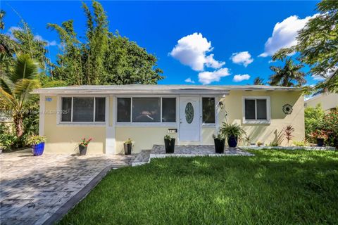 Photo of 1415 Fletcher St, Hollywood, FL 33020 (MLS # A11864079)