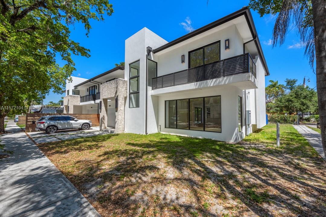 KOHINOOR I CONDO - Residential