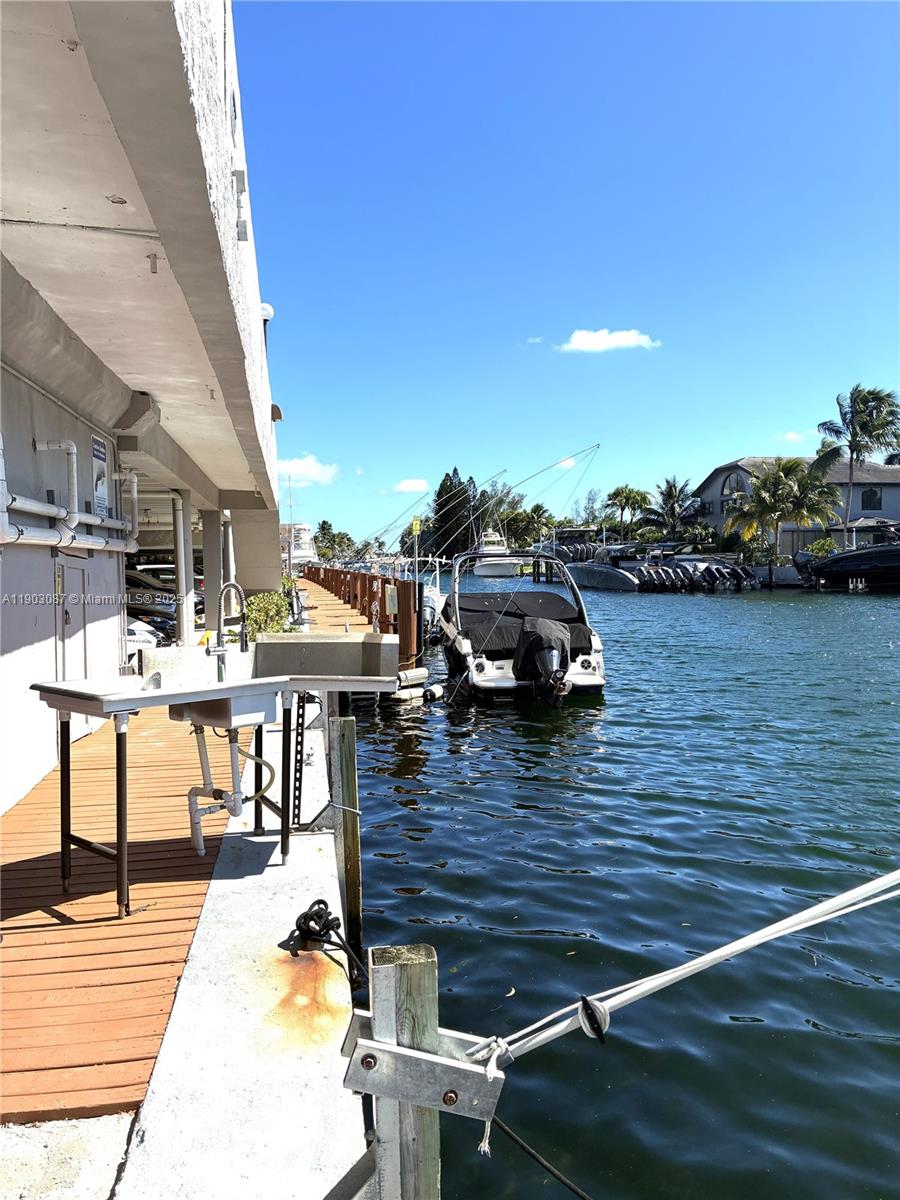 DORSET HOUSE CONDO - Residential