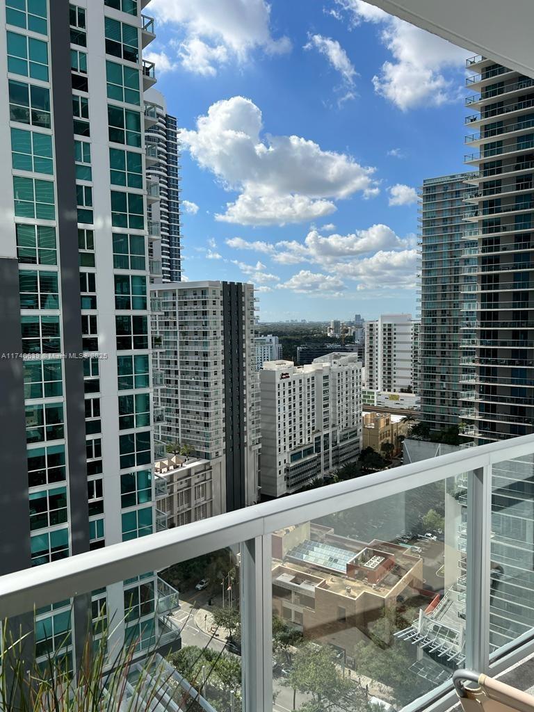 Property for Sale at 1050 Brickell Ave 2112, Miami, Broward County, Florida - Bathrooms: 1  - $430,000