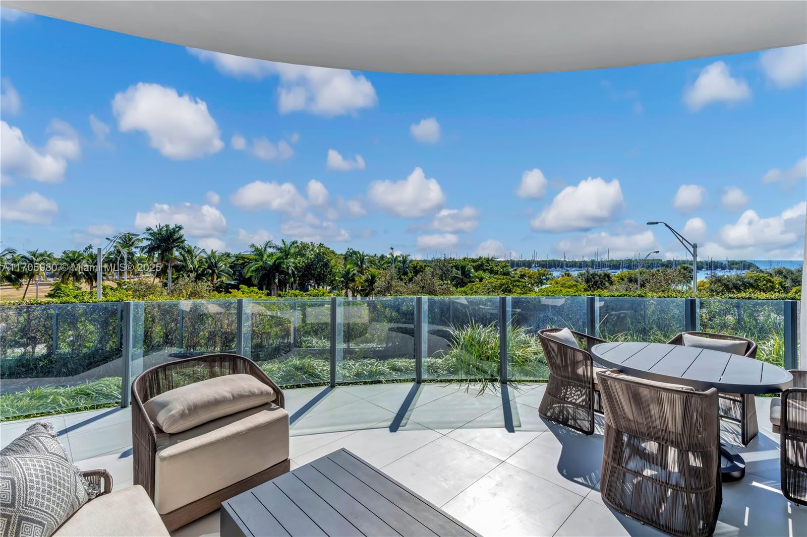 2811 S Bayshore Dr 4A