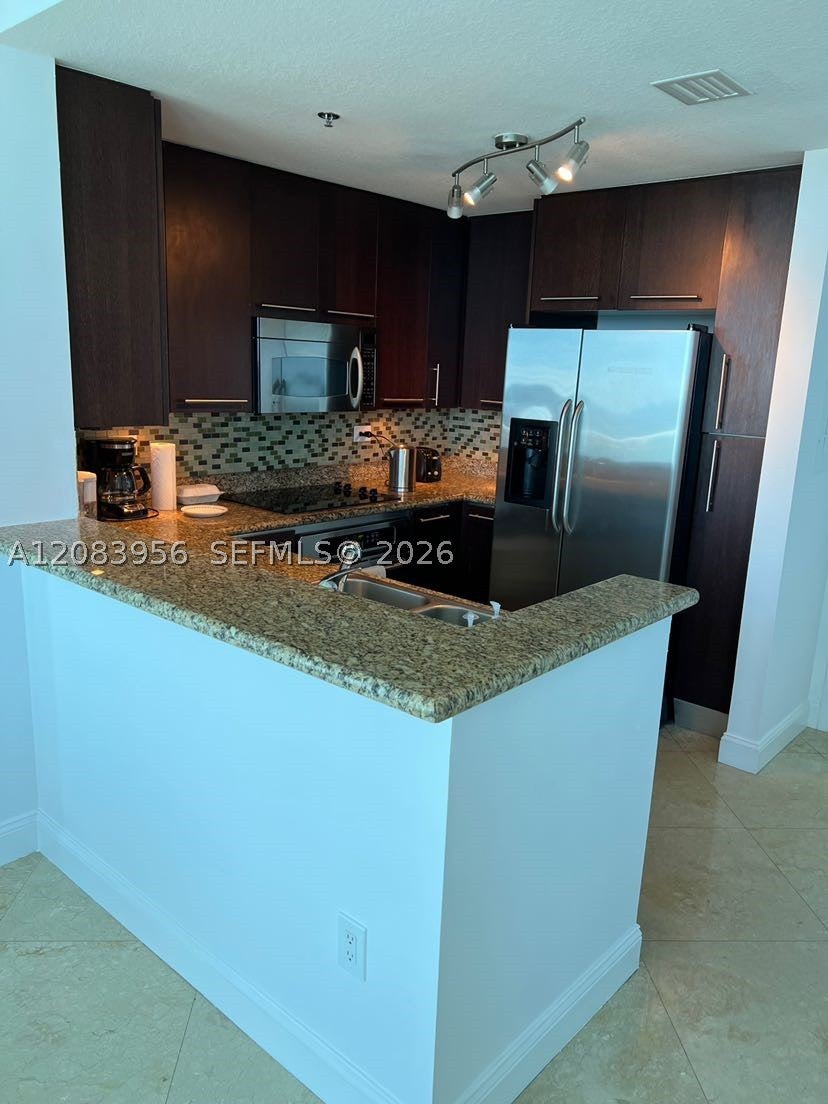6515 Collins Ave 1707