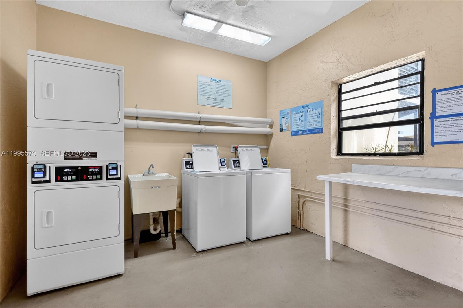 VILLAS AT CARRIAGE HILLS - Residential