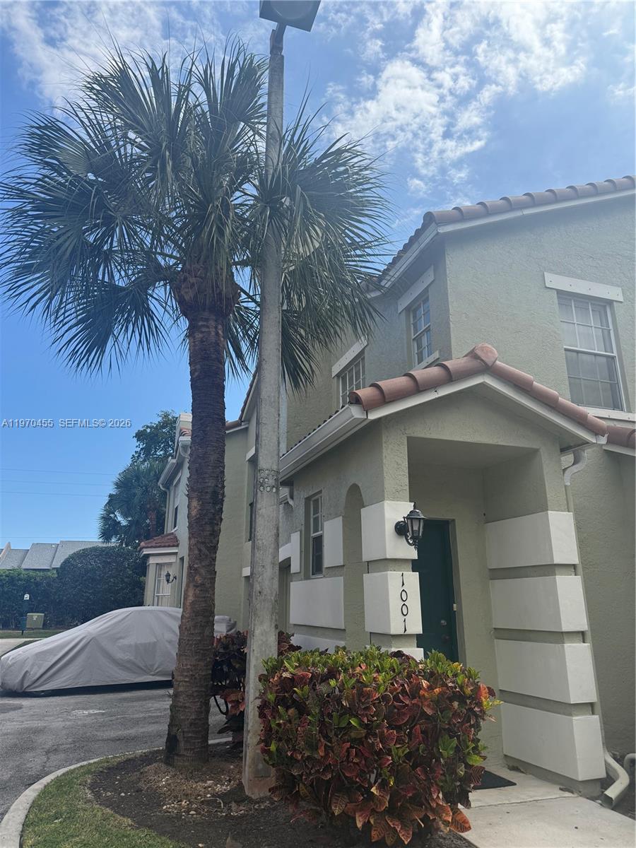 RESIDENCES OF BELMONT AT - Residential