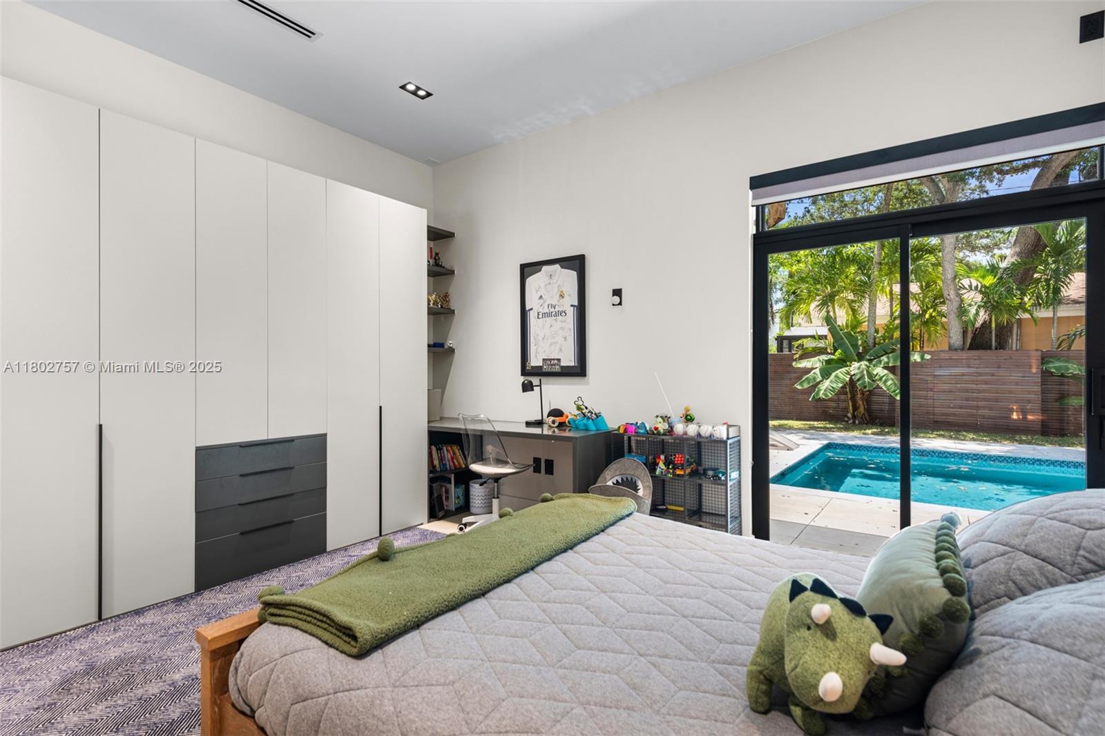 HIGHLAND WOODS SEC 2 - Residential