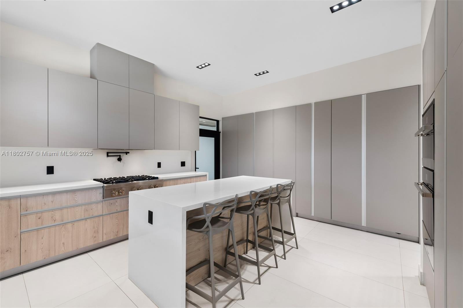 HIGHLAND WOODS SEC 2 - Residential
