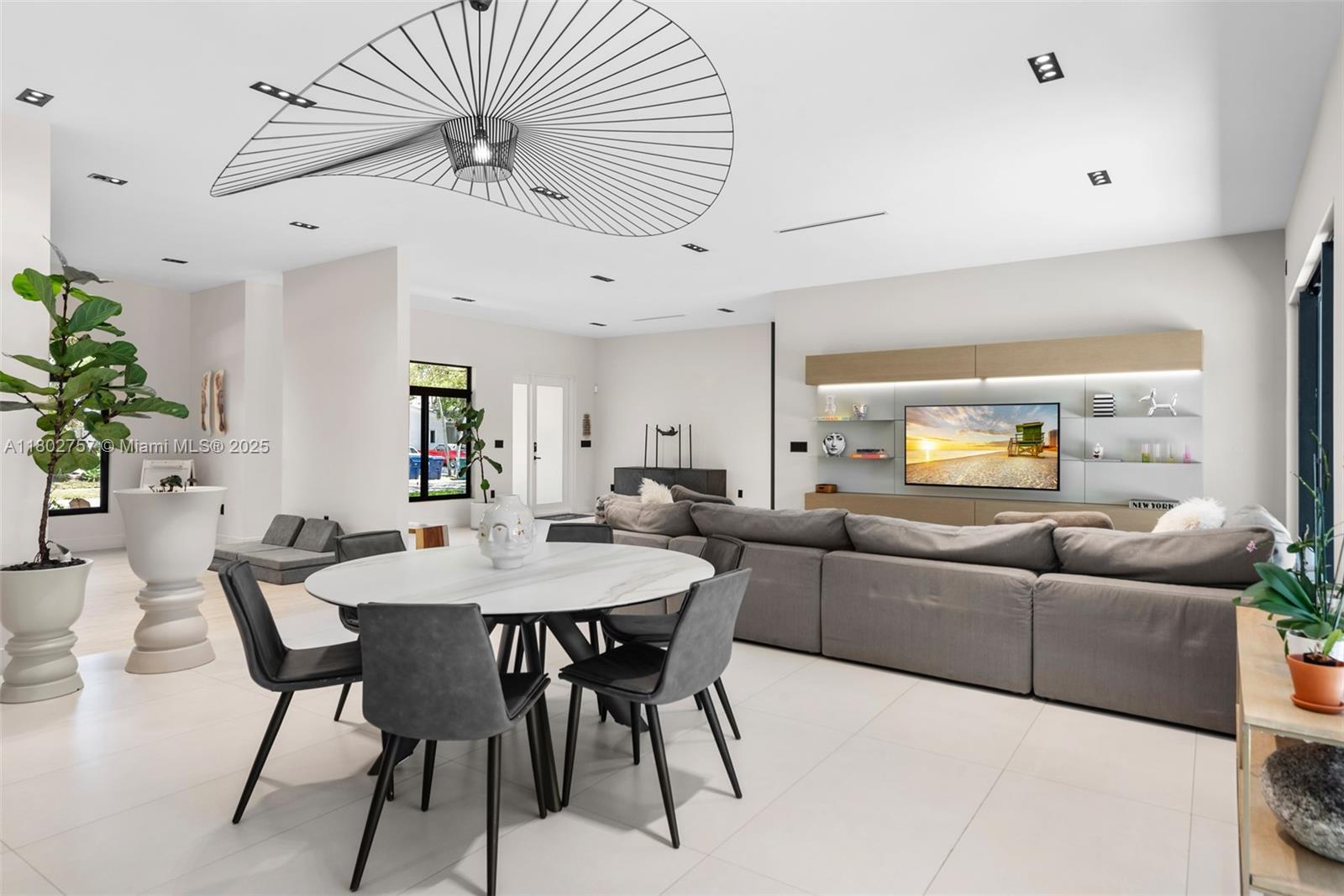 HIGHLAND WOODS SEC 2 - Residential