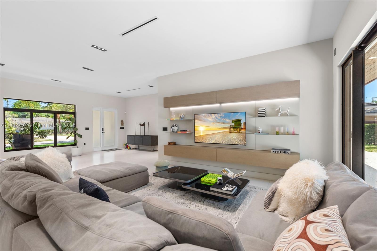 HIGHLAND WOODS SEC 2 - Residential