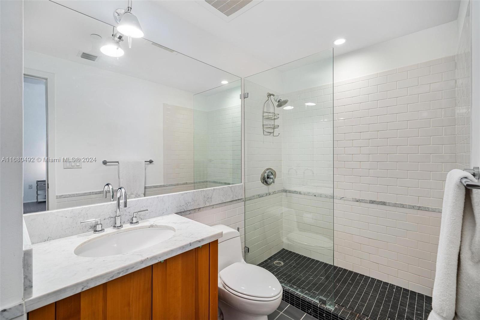 SPEAR AT AQUA CONDO - Residential Lease