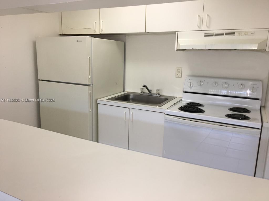 291 NW 177th St C-117