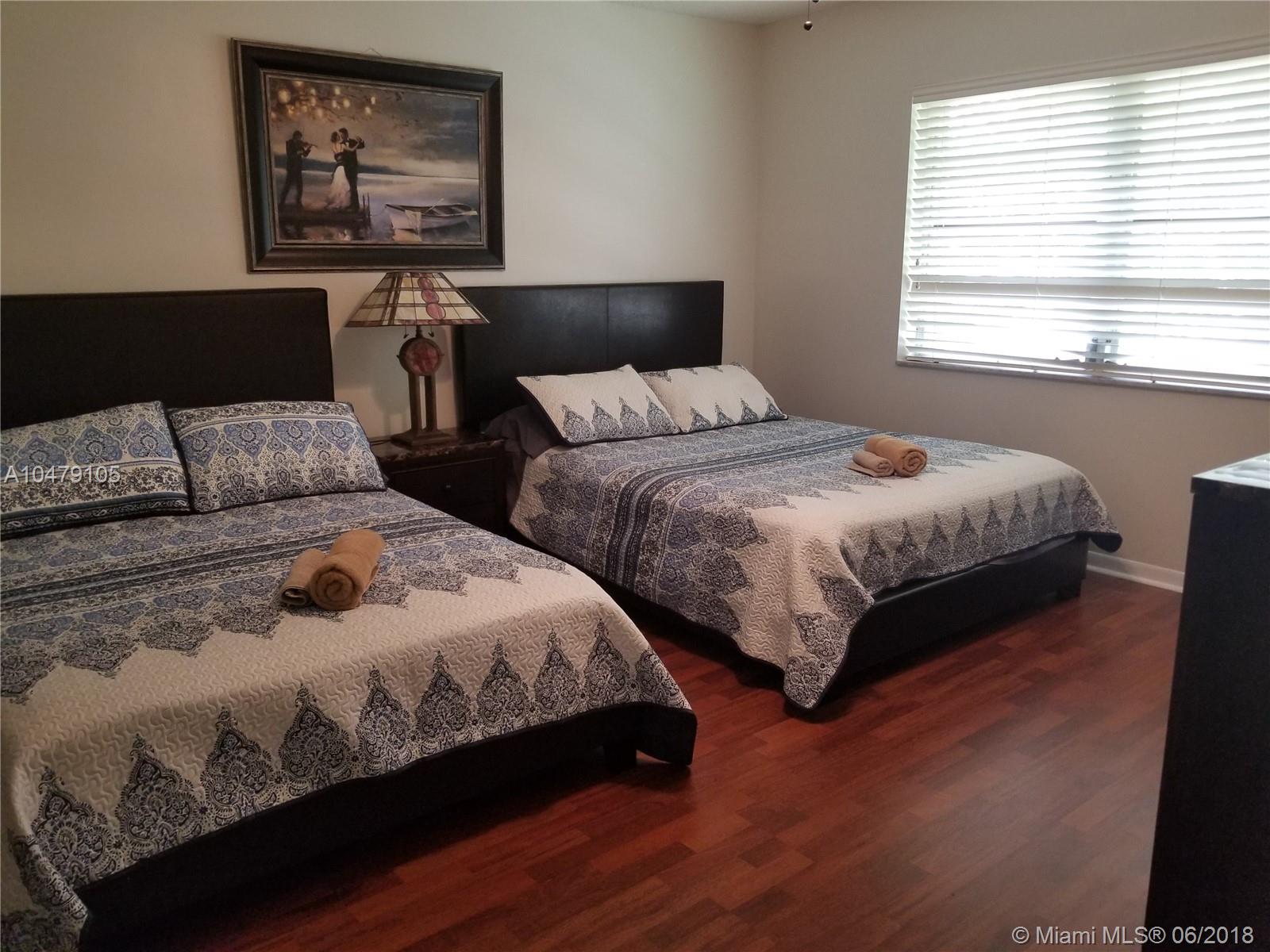 CAMBRIDGE HOUSE WEST OF C - Residential