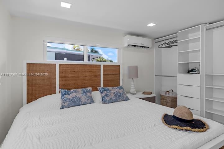 PLANTATION KEY COLONY 1ST - Residential Lease