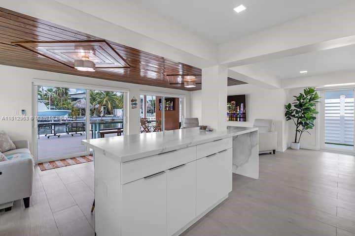 PLANTATION KEY COLONY 1ST - Residential Lease