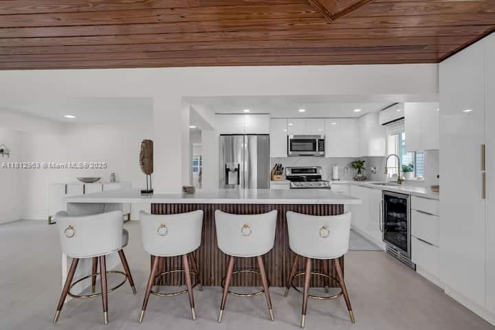 PLANTATION KEY COLONY 1ST - Residential Lease