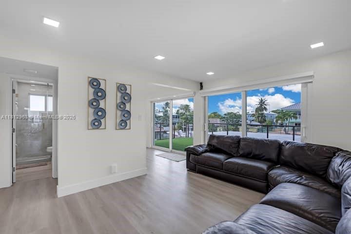 PLANTATION KEY COLONY 1ST - Residential Lease