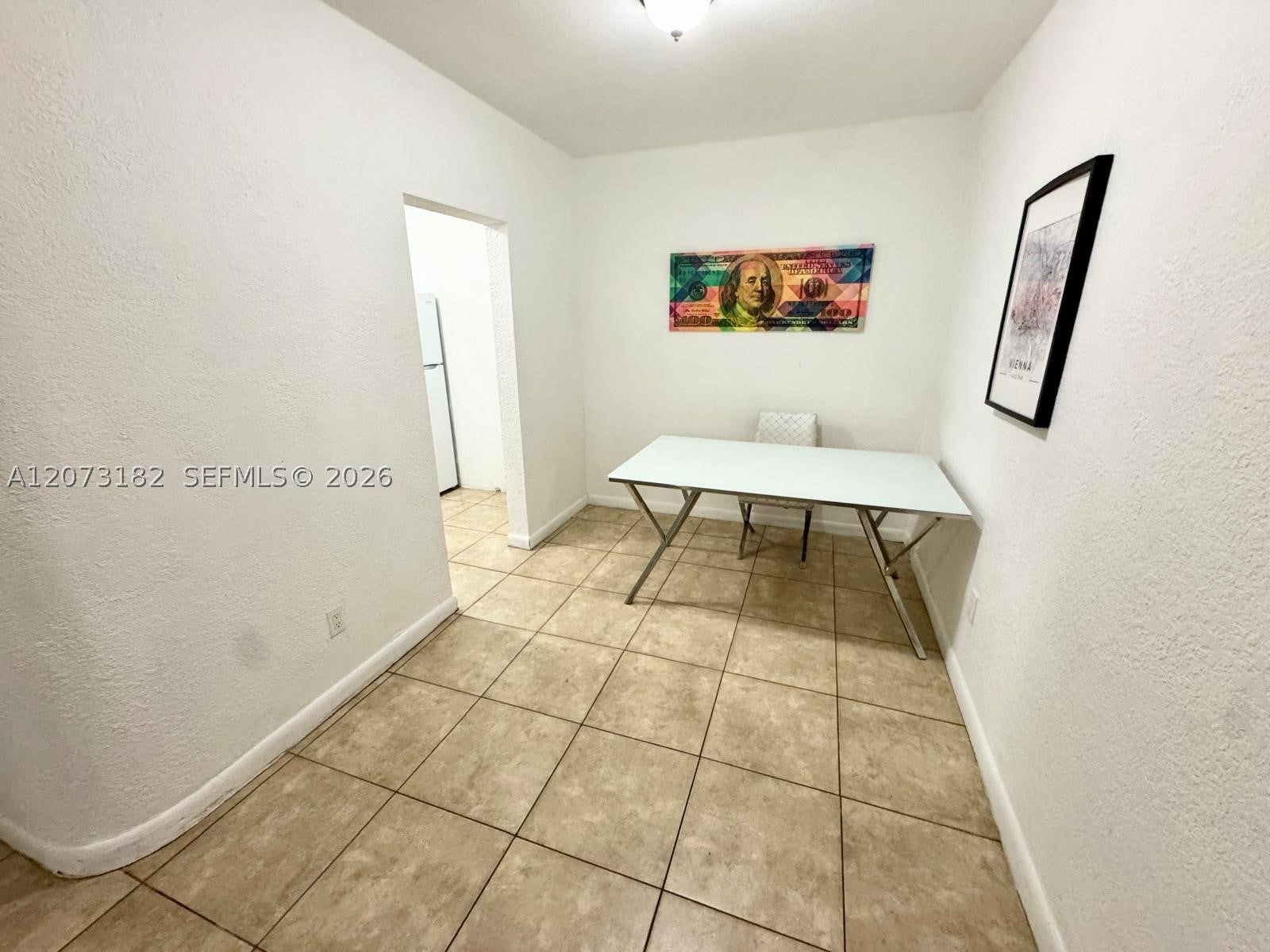 301 NW 37th St