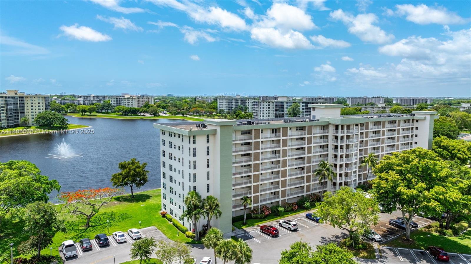 NO 49 PALM-AIRE COUNTRY C - Residential