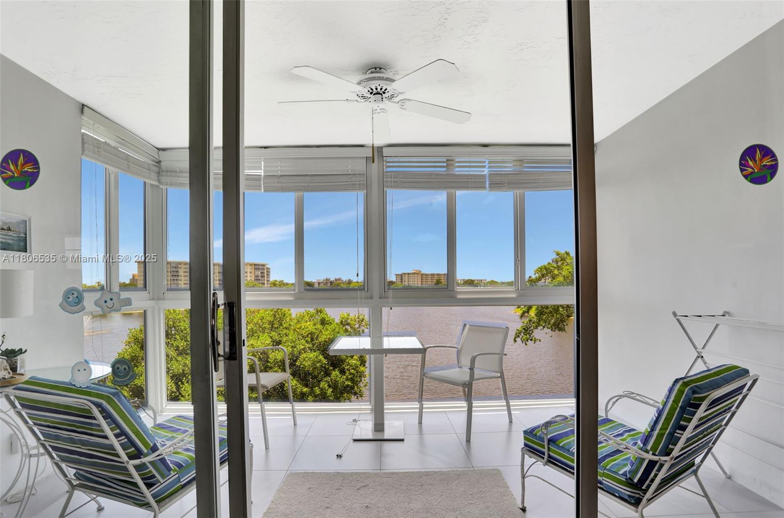 NO 49 PALM-AIRE COUNTRY C - Residential