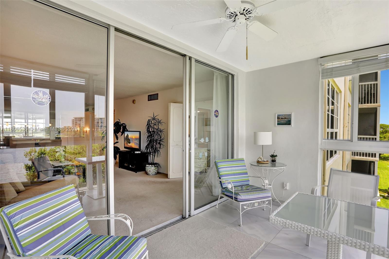 NO 49 PALM-AIRE COUNTRY C - Residential