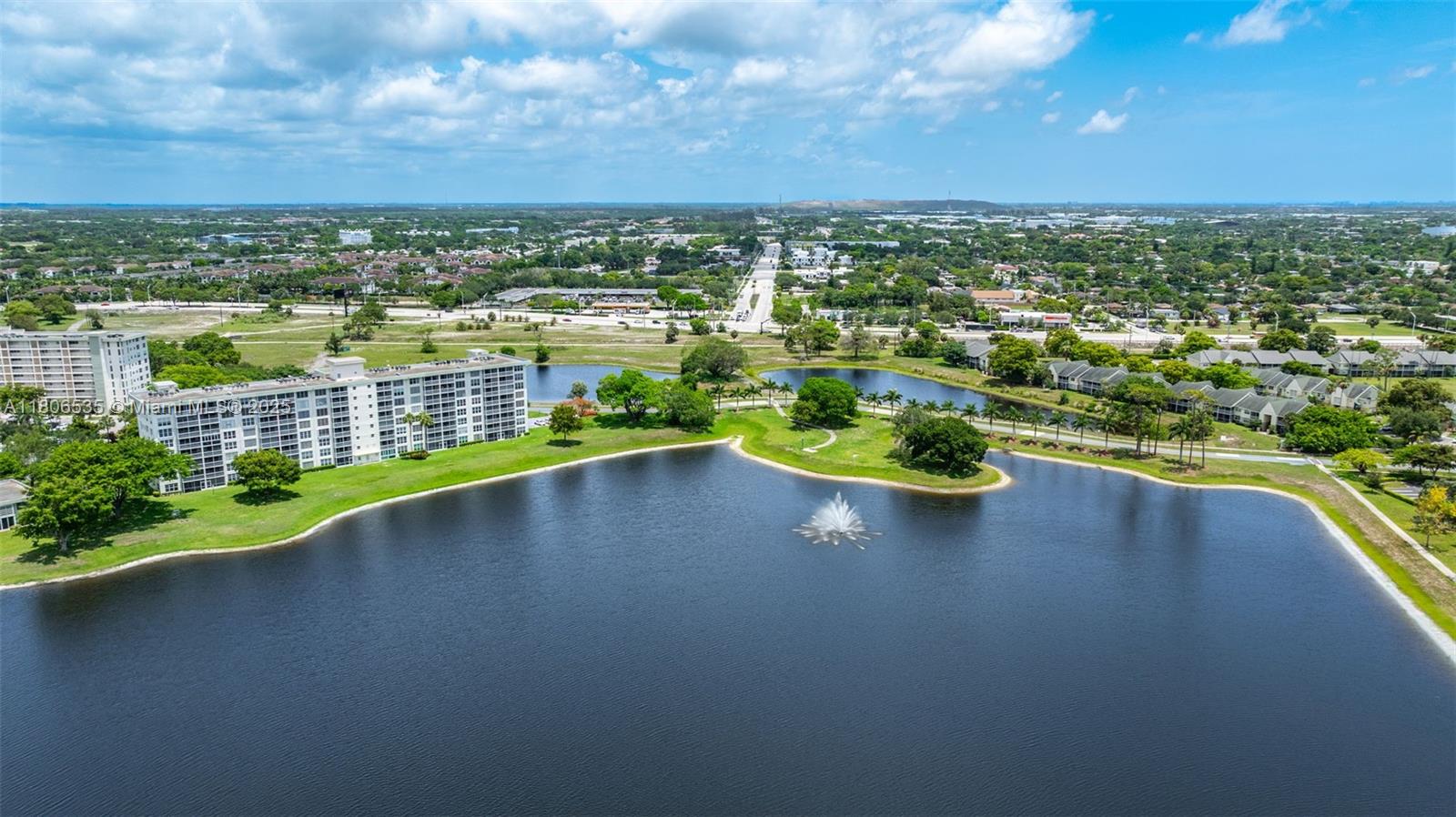 NO 49 PALM-AIRE COUNTRY C - Residential