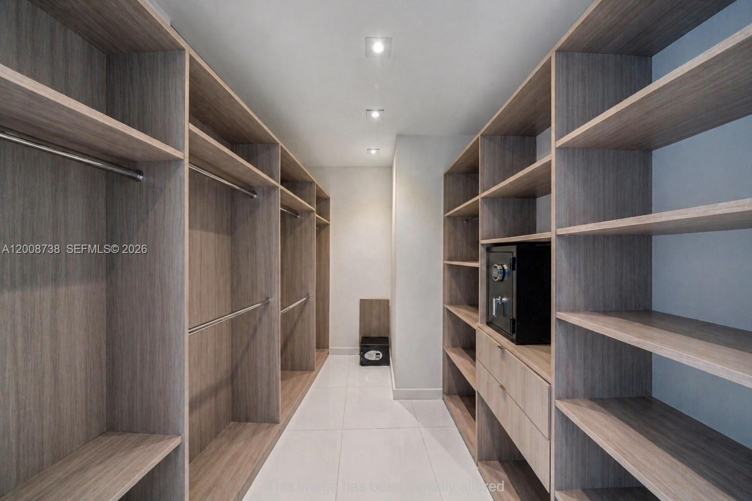 PARAMOUNT MIAMI WORLDCENTE - Residential