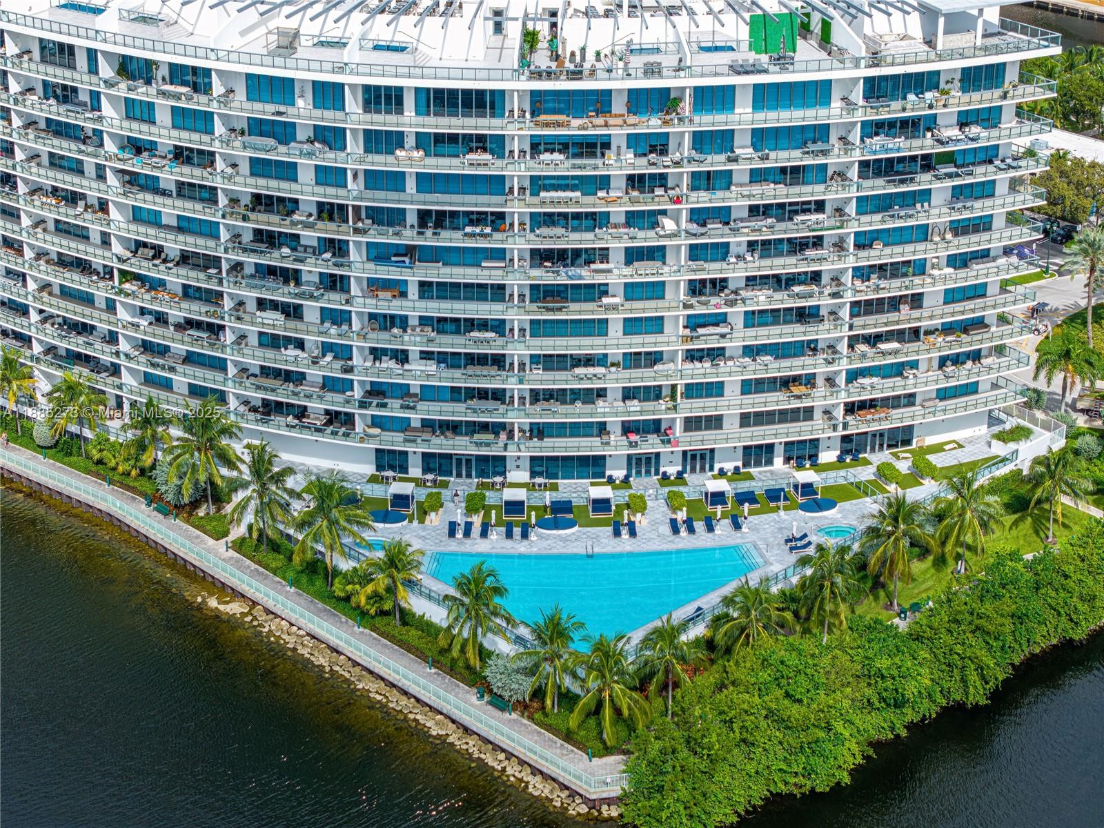 ECHO CONDO - Residential