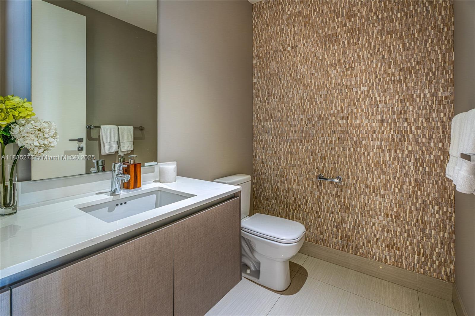 ECHO CONDO - Residential