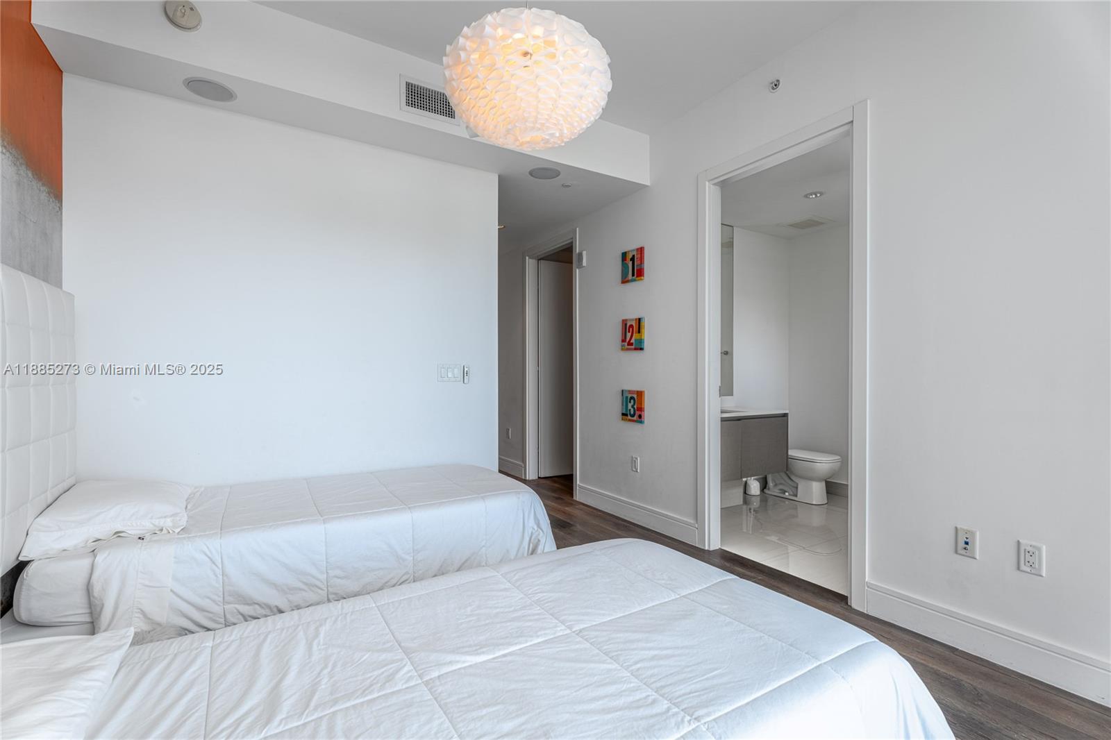 ECHO CONDO - Residential