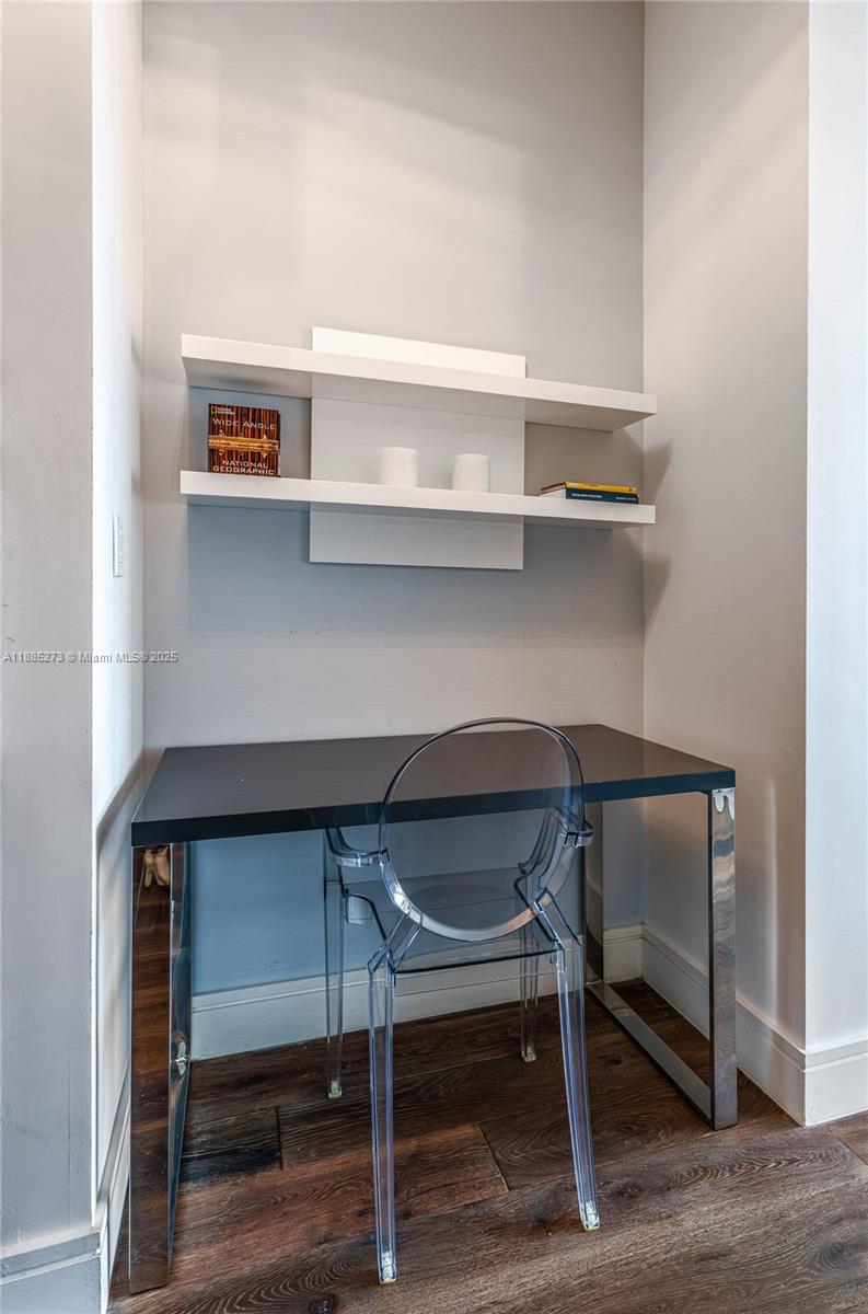 ECHO CONDO - Residential