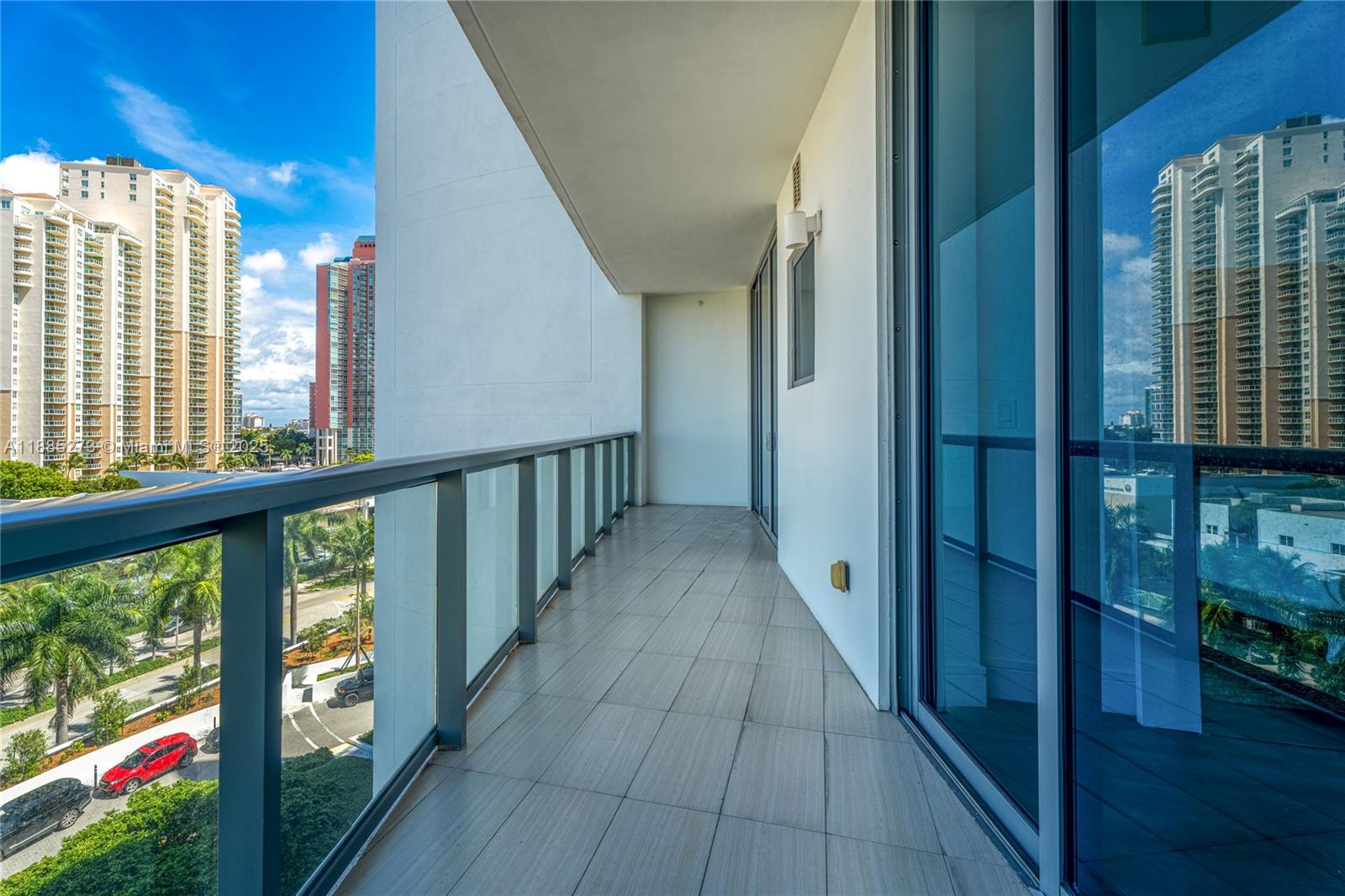 ECHO CONDO - Residential