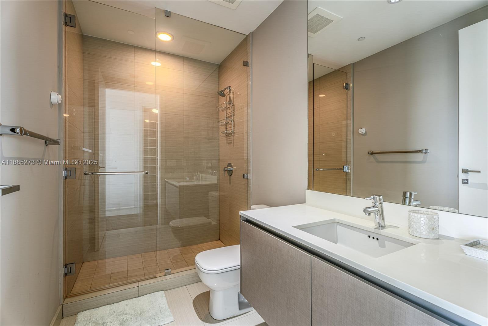 ECHO CONDO - Residential