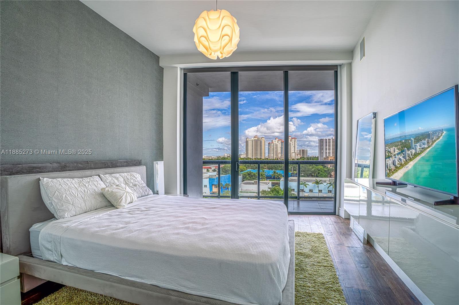 ECHO CONDO - Residential