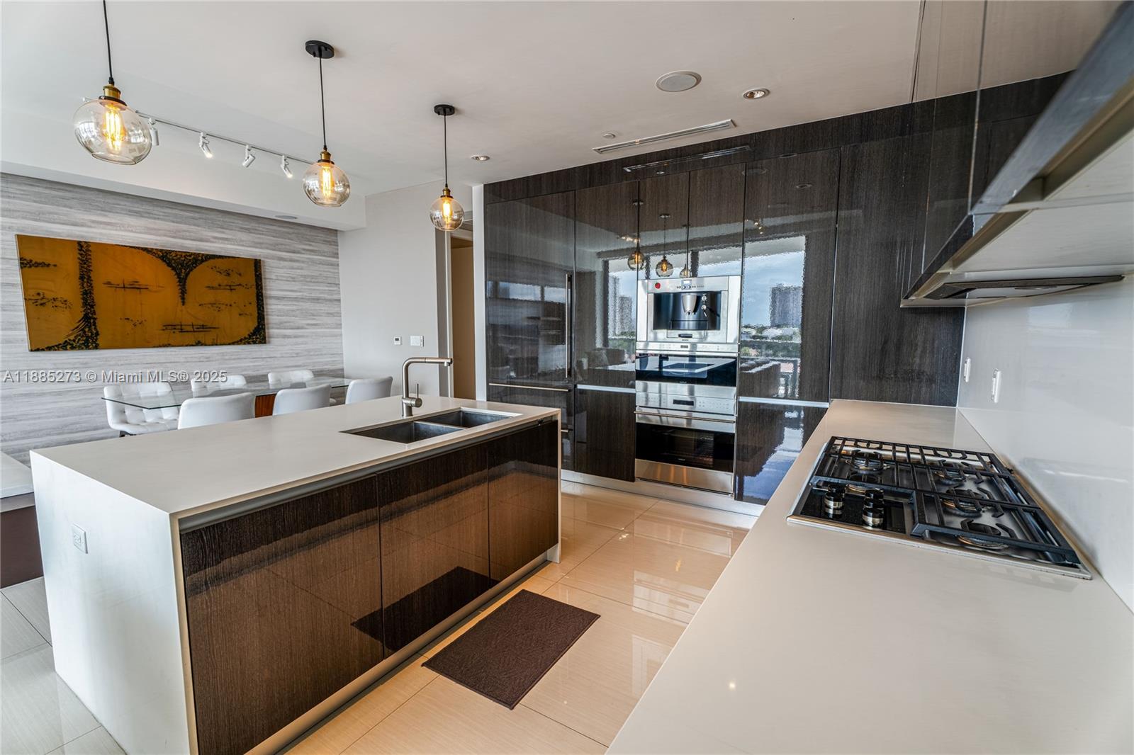 ECHO CONDO - Residential