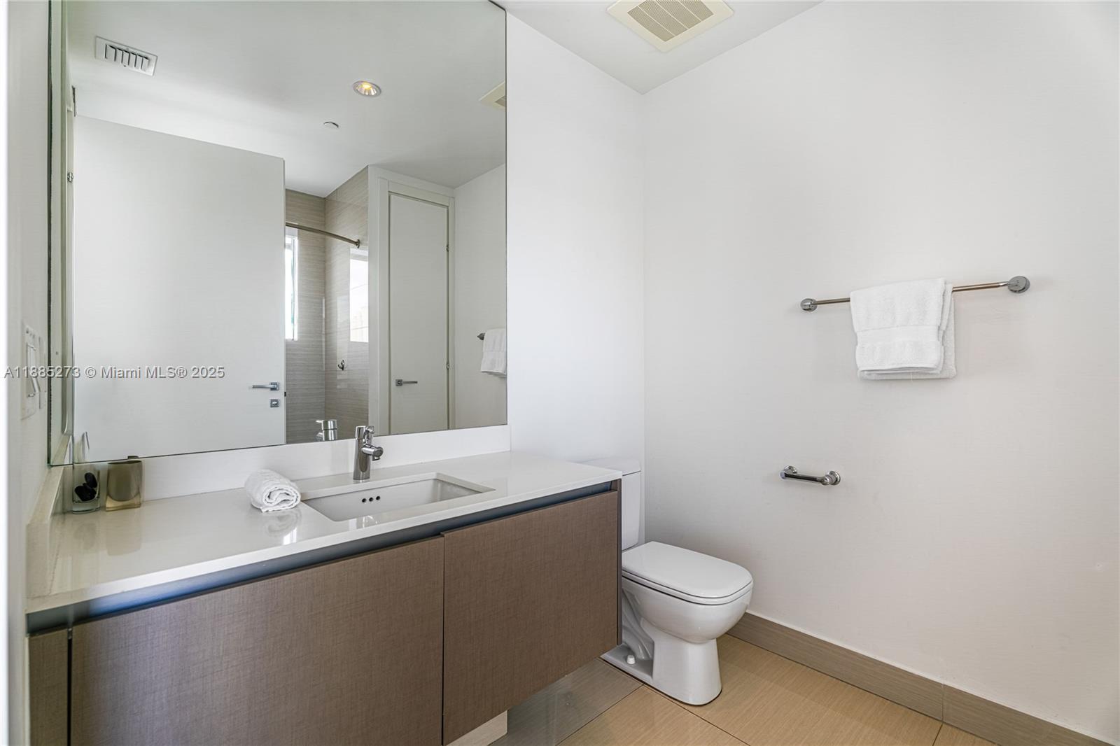 ECHO CONDO - Residential