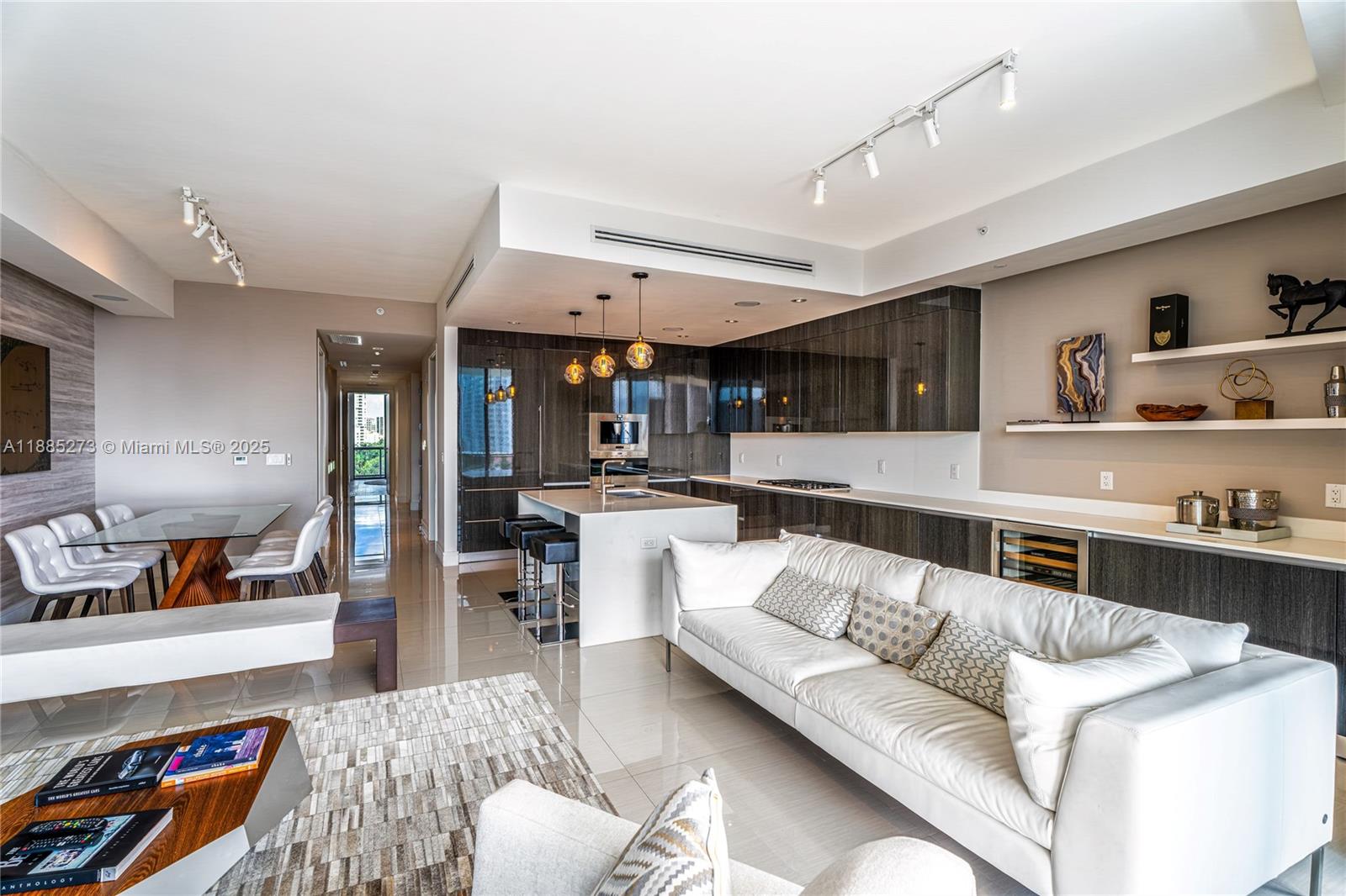 ECHO CONDO - Residential