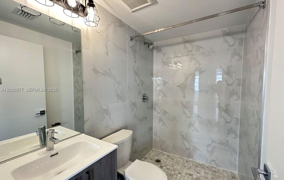 LINCOLN SUB - Residential Lease