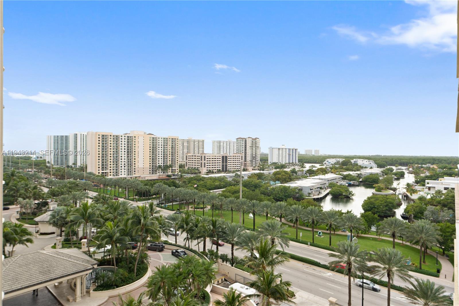 SAYAN CONDO - Residential