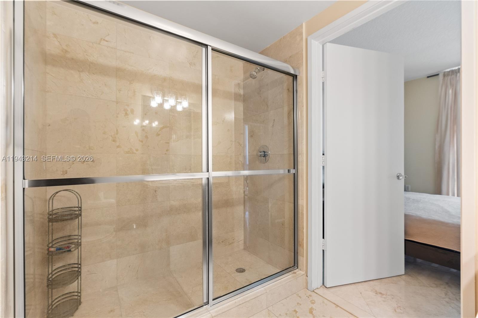 SAYAN CONDO - Residential