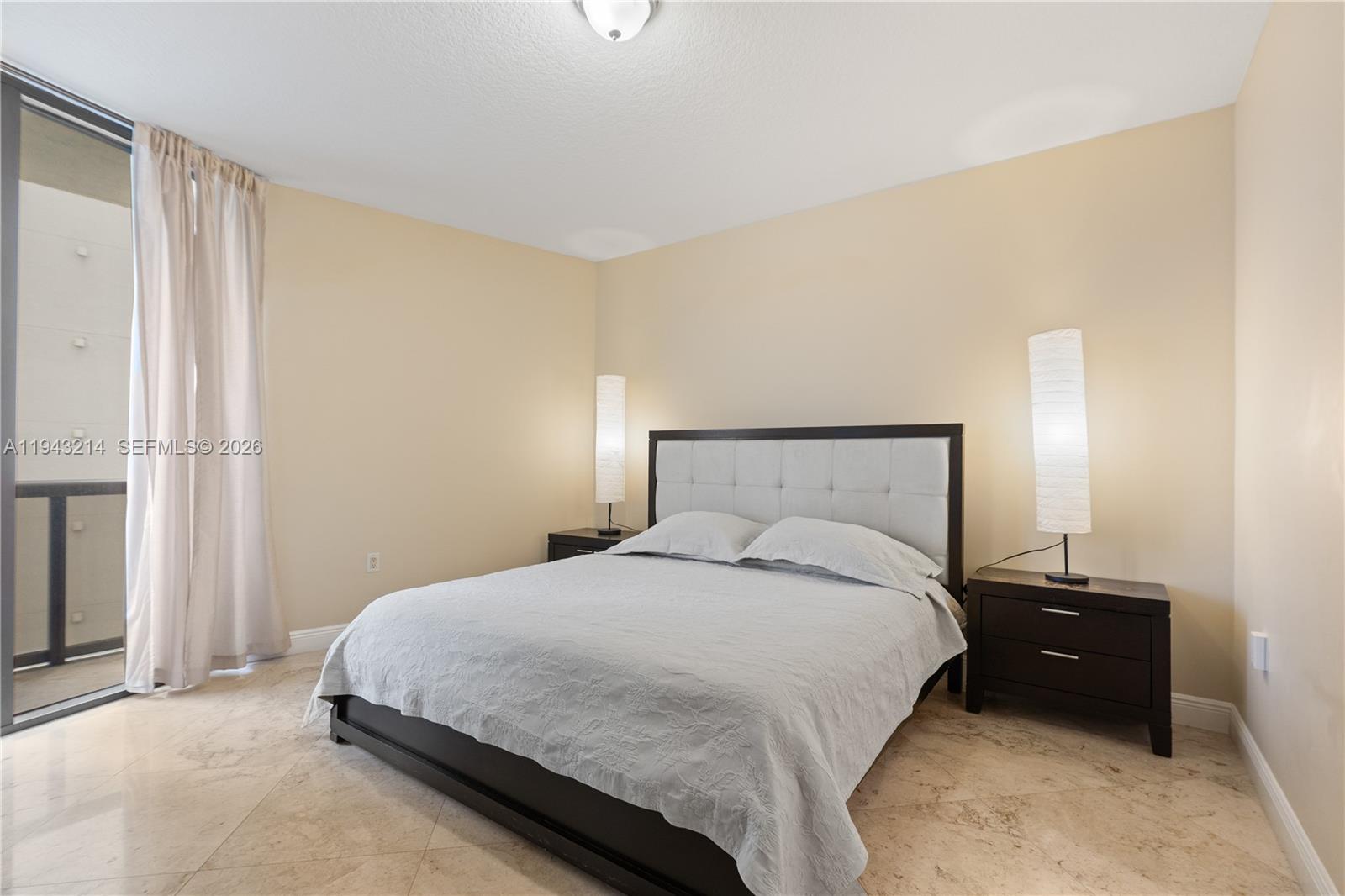 SAYAN CONDO - Residential